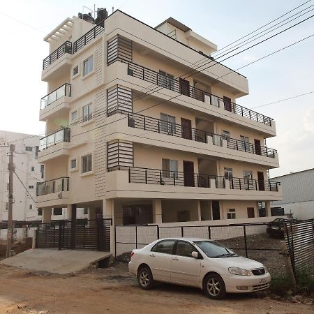 Qualtems Guest House-With Ac Options Bangalore Luaran gambar