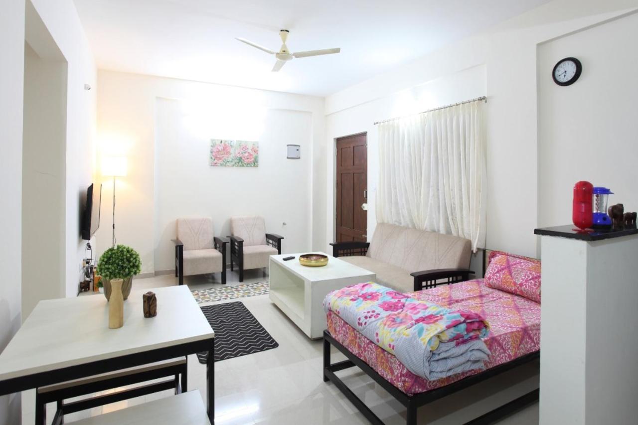 Qualtems Guest House-With Ac Options Bangalore Luaran gambar